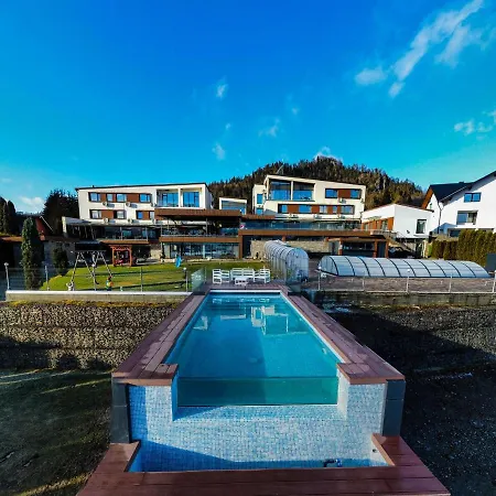 Roser House Boutique - Pe Malul Lacului 4*