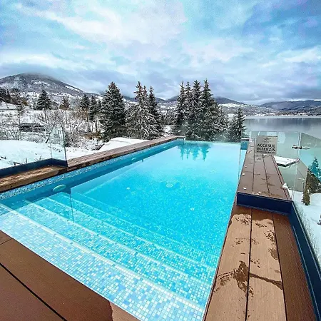Roser House Boutique - Pe Malul Lacului Hotel 4*