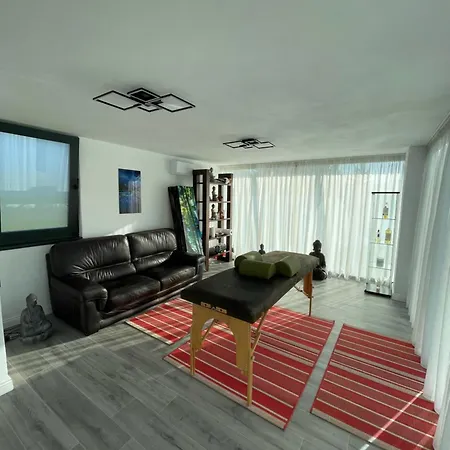 Roser House Boutique - Pe Malul Lacului Hotel