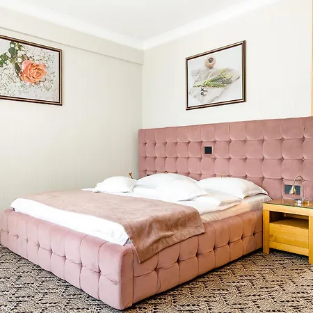 Hotel Roser House Boutique - Pe Malul Lacului