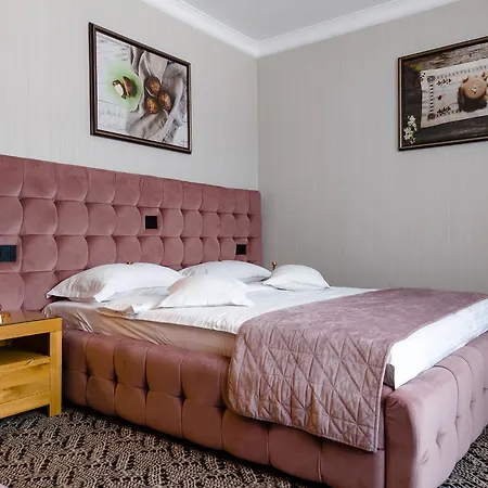 Roser House Boutique - Pe Malul Lacului Hotel Colibita
