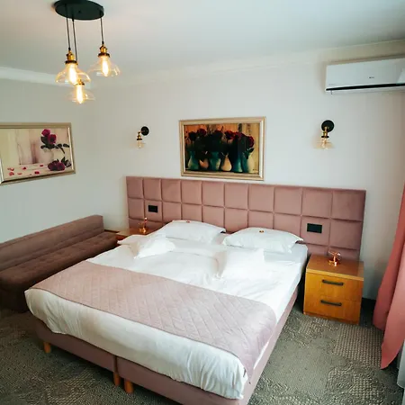 Hotel Roser House Boutique - Pe Malul Lacului